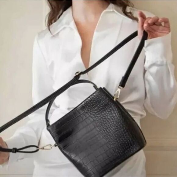 Embossed Croc Rachel Zoe Black Bucket Bag Gold Hardware Euro Summer - Picture 1 of 9